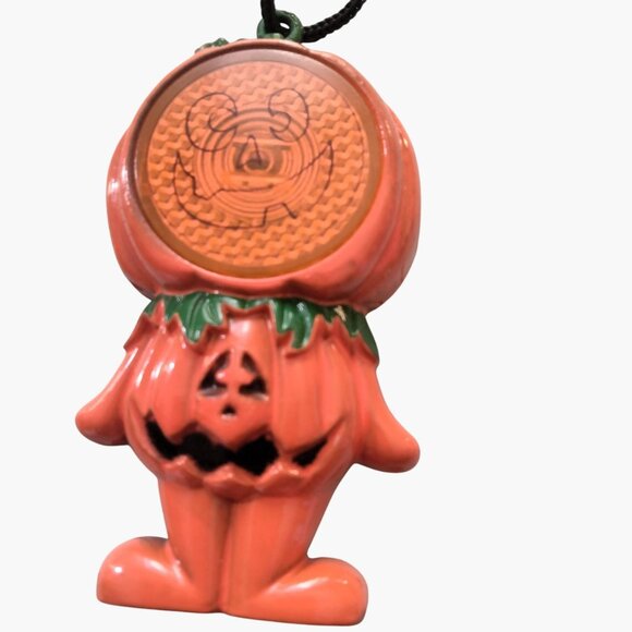 Halloween Light Up Pumpkin Necklace Flashing Colors - Picture 4 of 6